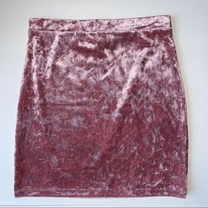Pink velvet body con skirt